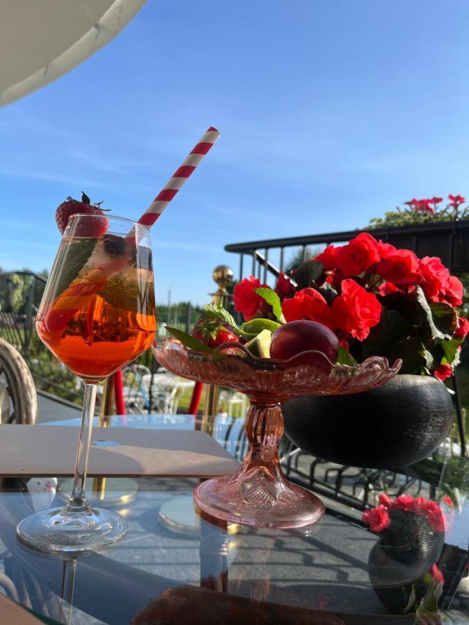 La Rose Residence Mikołajki Luaran gambar