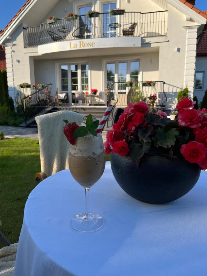 La Rose Residence Mikołajki Luaran gambar